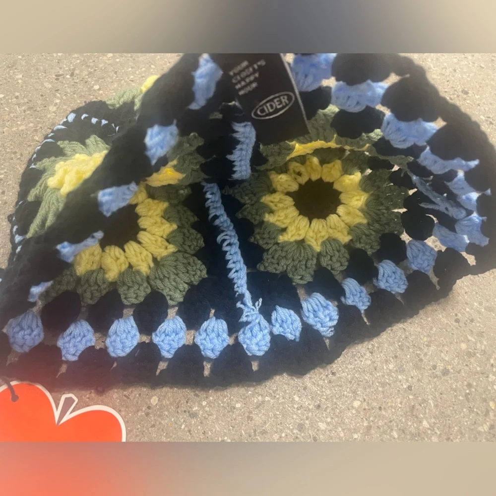 NWT Cider Crochet Sunflower Bucket Hat, stylish cap for looking cute! - Picture 12 of 14